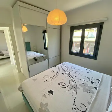 2 Bedroom Flat In Yalikavak 5 Minutes Walking Distance To The Sea Apartment