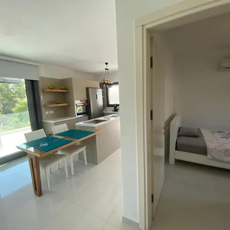 公寓 2 Bedroom Flat In Yalikavak 5 Minutes Walking Distance To The Sea